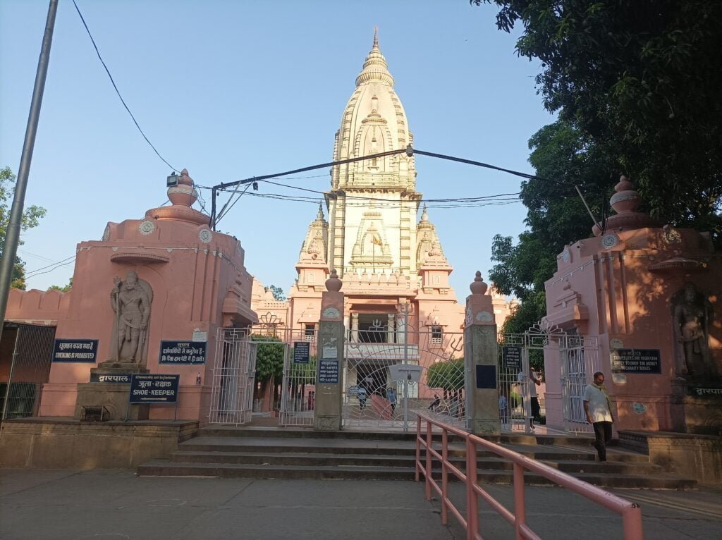 Attractive View Of New Vishwanath Temple Varanasi Best - Varanasi Best 