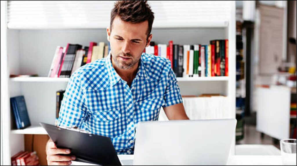 Accountant Male Best Varanasi Image