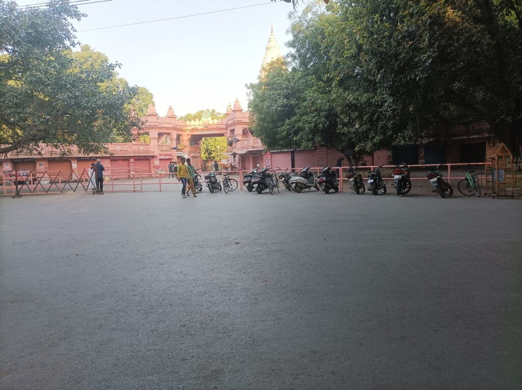 By Varanasi Best 153 scaled