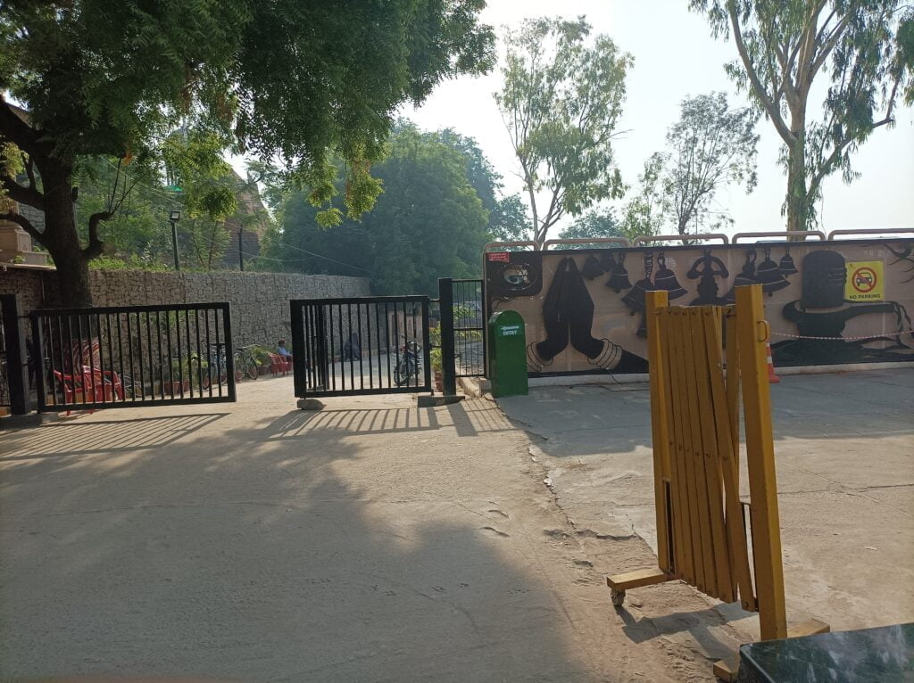 Entry gate of Namo Ghat Varanasi best 1 scaled