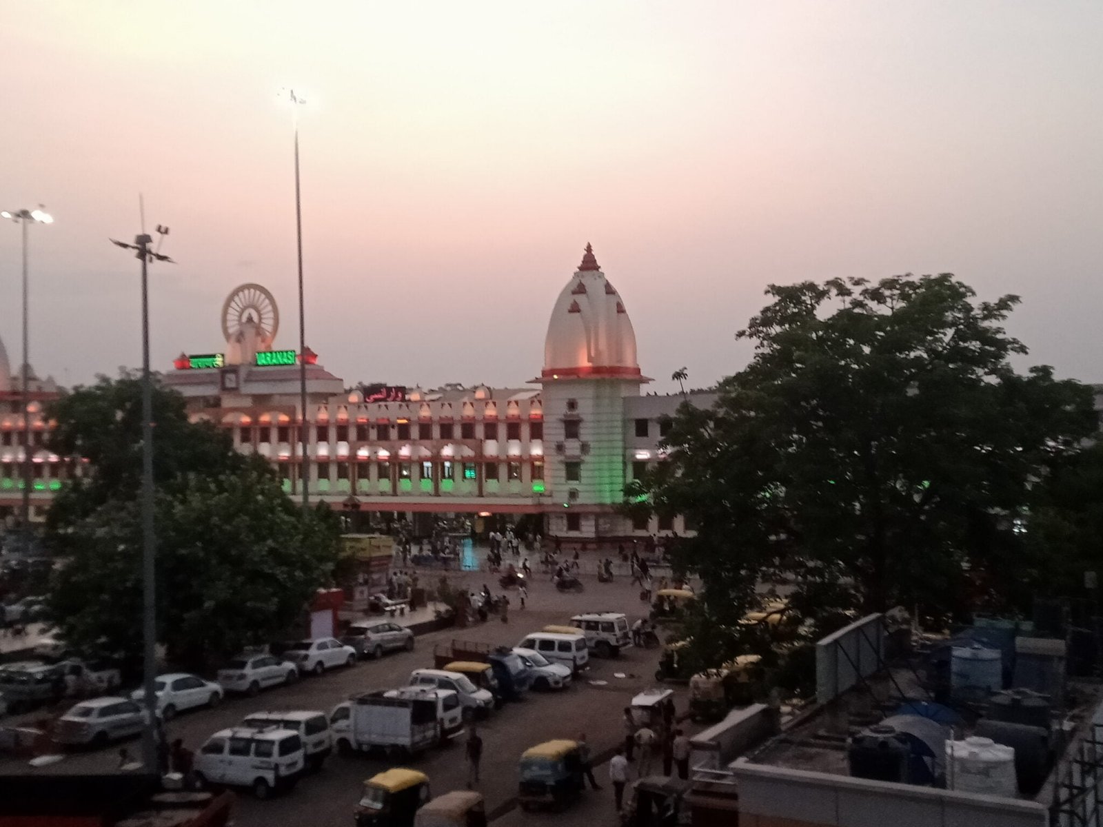 Night Railway Station View Image Varanasi Best - Varanasi Best Images ...