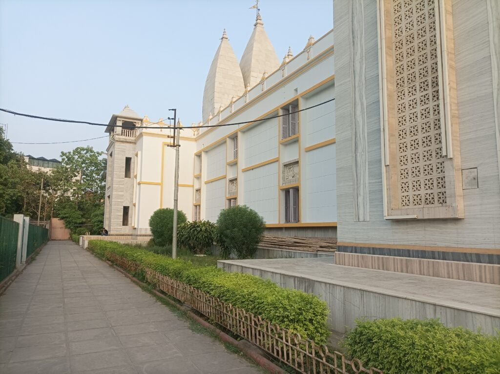 Top 10 Famous Tourist Attractions Tulsi Manas Temple Varanasi - Varanasi Best Images Free Downloads Behind Building Image Varanasi best