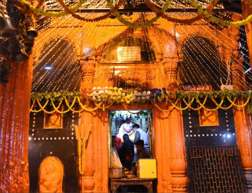 Top 10 Famous Temples Tourist Places in Varanasi - Varanasi Best Images Free Downloads Kaal Bhairav Temple Image Varanasi best